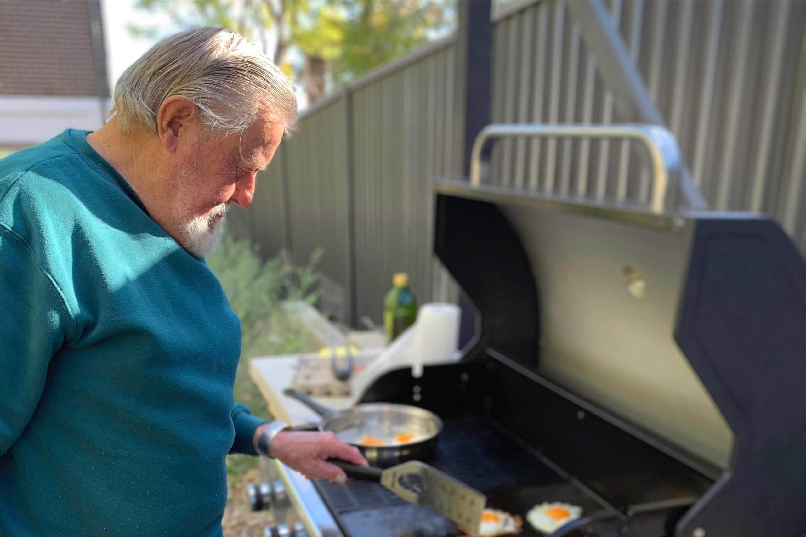Dignity-changing-homelessness-resident-with-bbq-sm